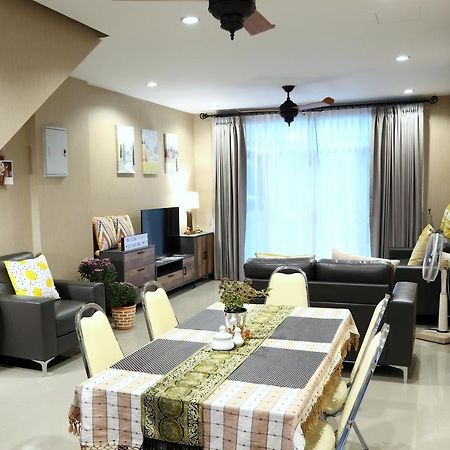 Modern Townhome At The Old City Chiang Mai Exterior foto